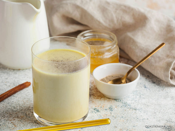 Süße Träume: Warme Moon Milk mit Zimt und Muskat