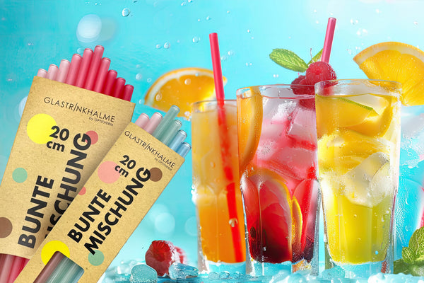 Drinks mit Glastrinkhalmen mit den neuen Sommerfarben in Himbeer und Himbeerhell und zwei Verpackungsbeispiele Bunte Mischung: zum Bereich Produktneuheiten